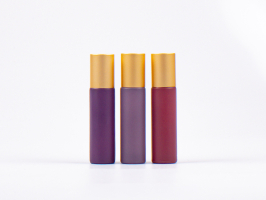 Roll-On-Flasche "Emma" 10ml, pastell red, mit Deckel gold/silber